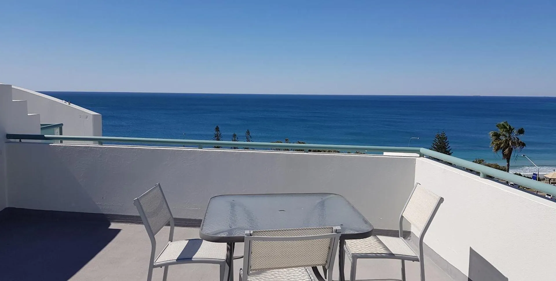 Alexandra On The Pacific Aparthotel Mooloolaba 4*,  Australia